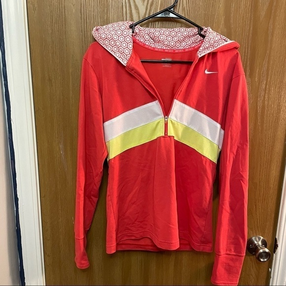 Nike Fit Dry Half Zip Hooded Jacket Size M - Picture 1 of 10